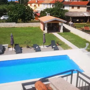 Apartment Alma Kroatien